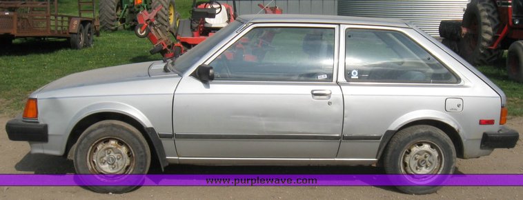 image for item 7118 1985 Mazda GLC