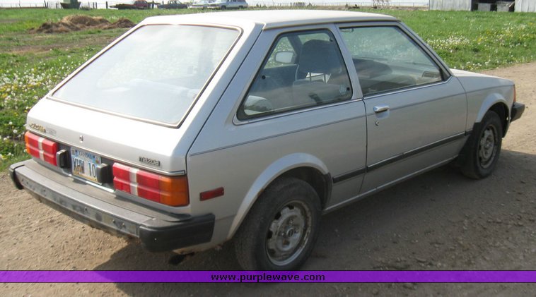 image for item 7118 1985 Mazda GLC
