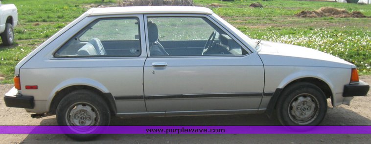 image for item 7118 1985 Mazda GLC