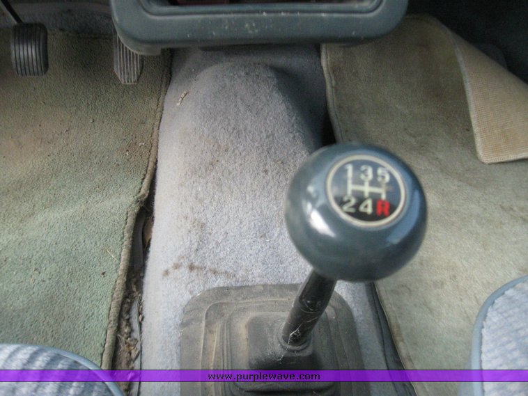 image for item 7118 1985 Mazda GLC