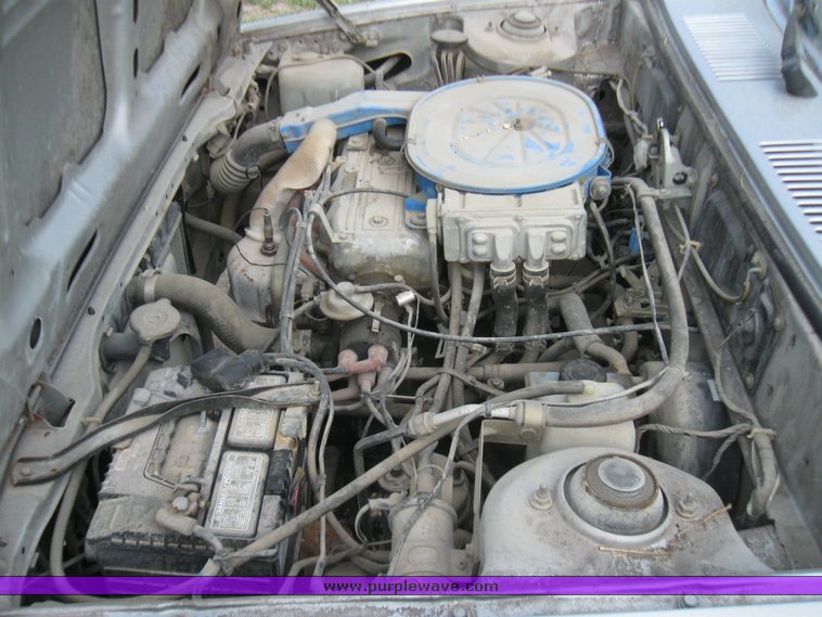 image for item 7118 1985 Mazda GLC