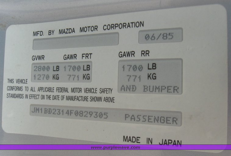 image for item 7118 1985 Mazda GLC