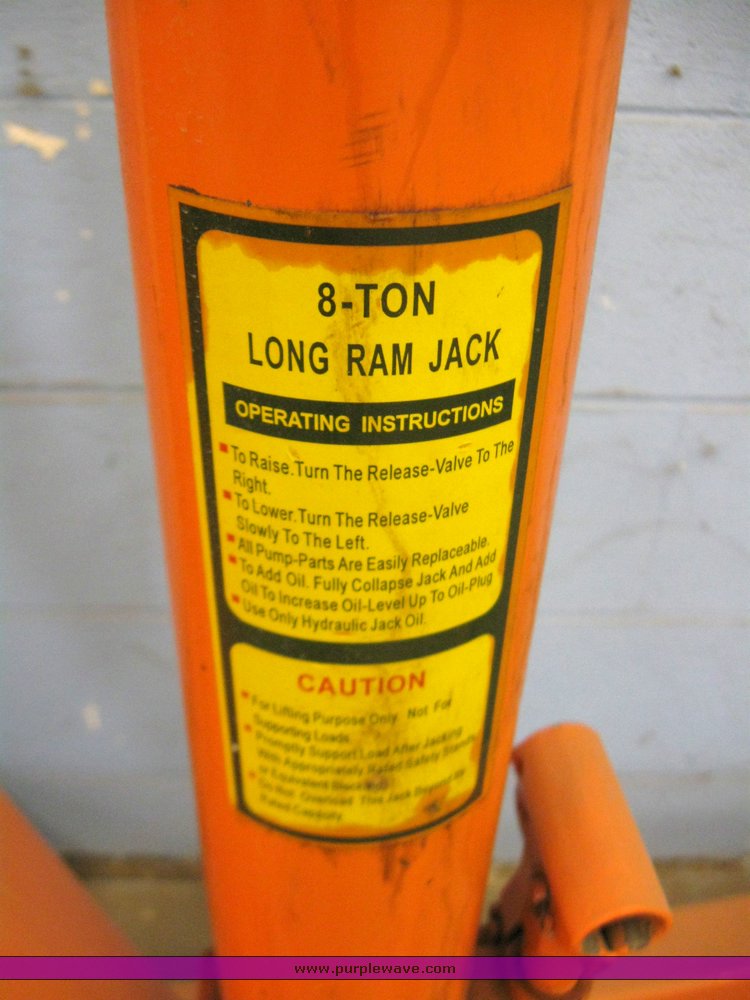 image for item 7282 Central Hydraulics shop crane