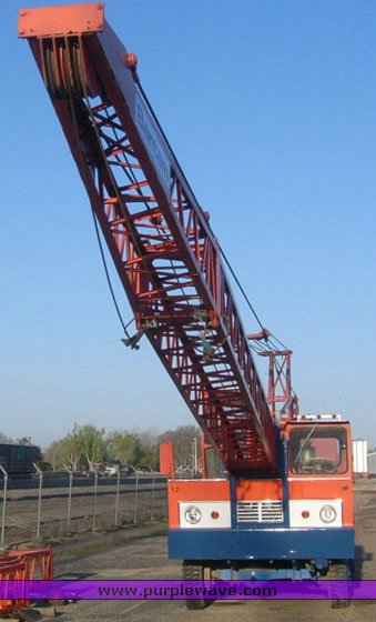 image for item 1001 Bantam T-350 18 ton crane
