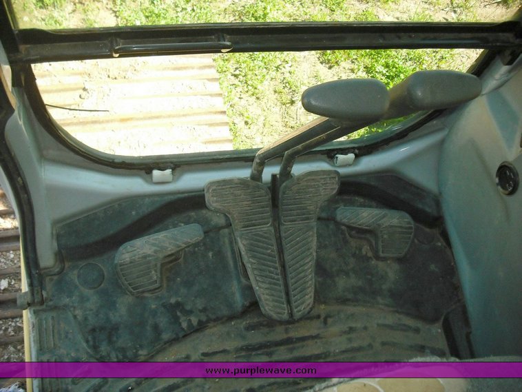 image for item 1013 2006 Kobelco SK210LC excavator