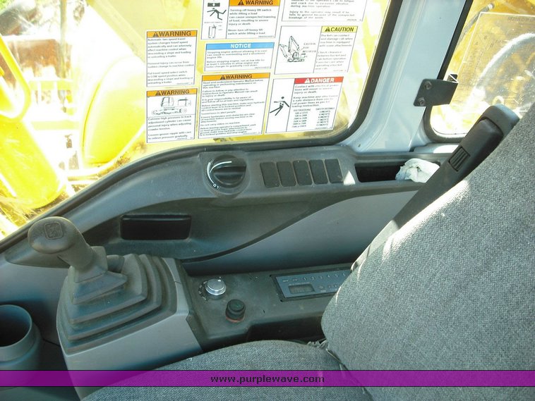 image for item 1013 2006 Kobelco SK210LC excavator