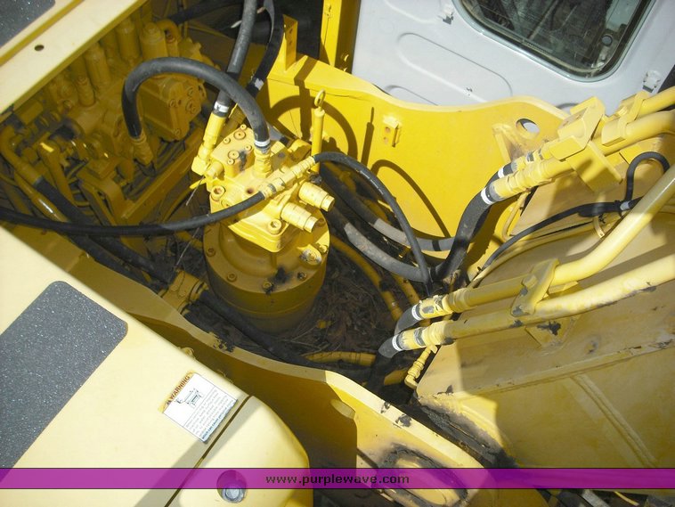 image for item 1013 2006 Kobelco SK210LC excavator