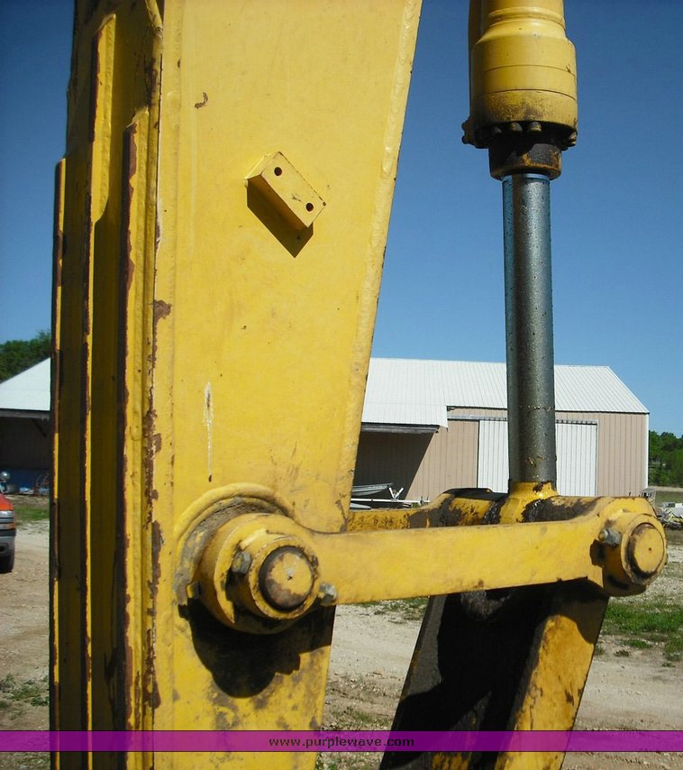 image for item 1013 2006 Kobelco SK210LC excavator