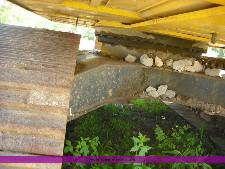 image for item 1013 2006 Kobelco SK210LC excavator