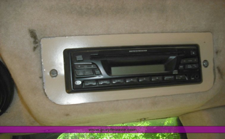 image for item 1014 2001 Caterpillar 963C track loader