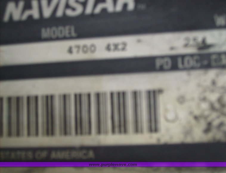 image for item 1031 2000 International 4700 4x2 truck with dump bed