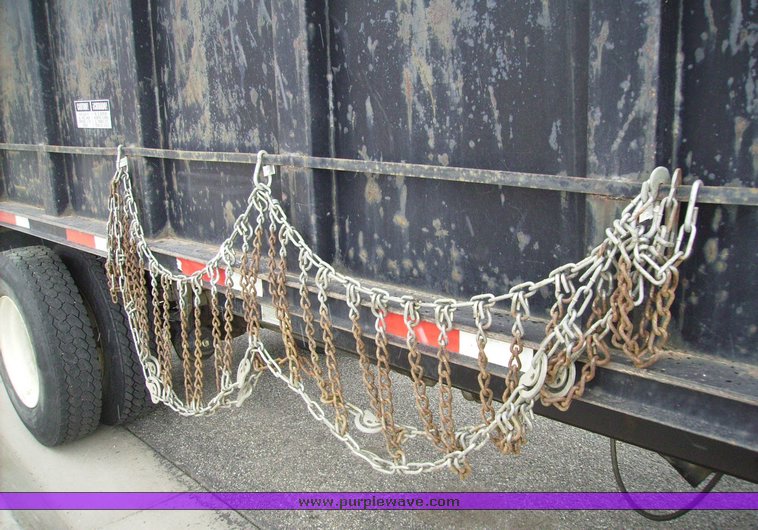 image for item 1031 2000 International 4700 4x2 truck with dump bed