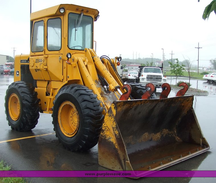 image for item 2140 1974 John Deere 544-B wheel loader