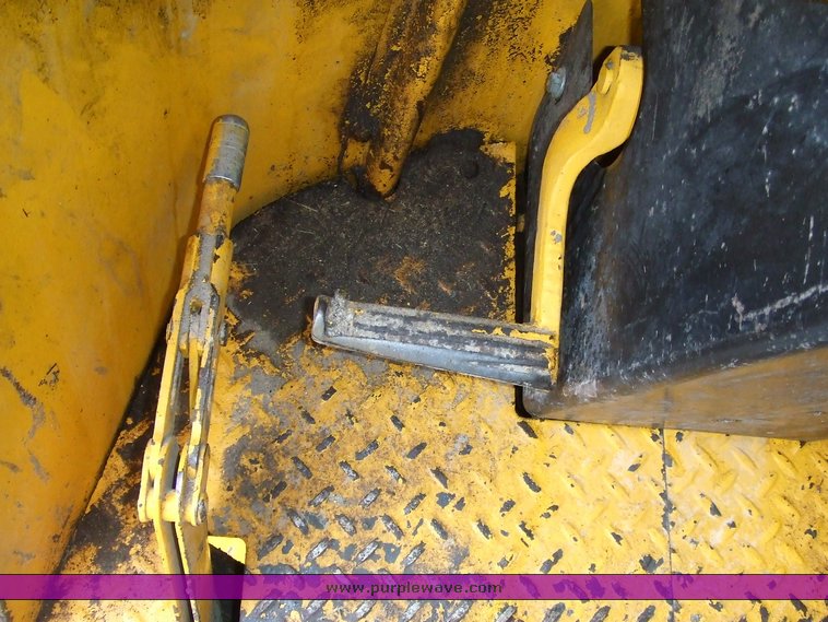 image for item 2140 1974 John Deere 544-B wheel loader