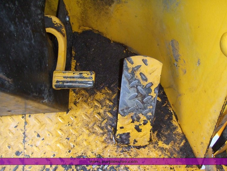 image for item 2140 1974 John Deere 544-B wheel loader