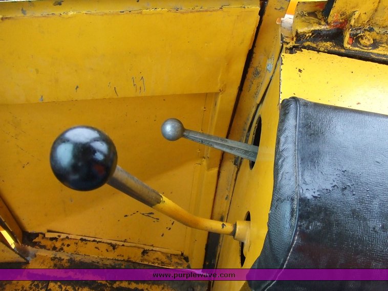 image for item 2140 1974 John Deere 544-B wheel loader