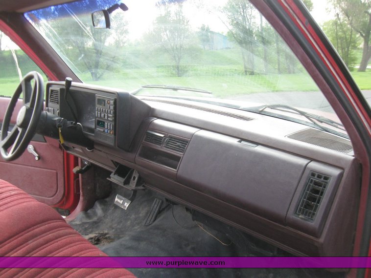 image for item 2192 1992 Chevrolet C2500 pickup