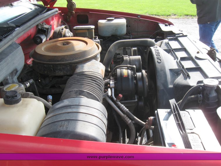 image for item 2192 1992 Chevrolet C2500 pickup