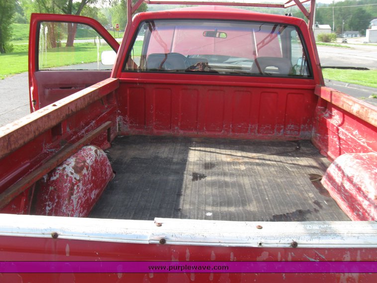 image for item 2192 1992 Chevrolet C2500 pickup