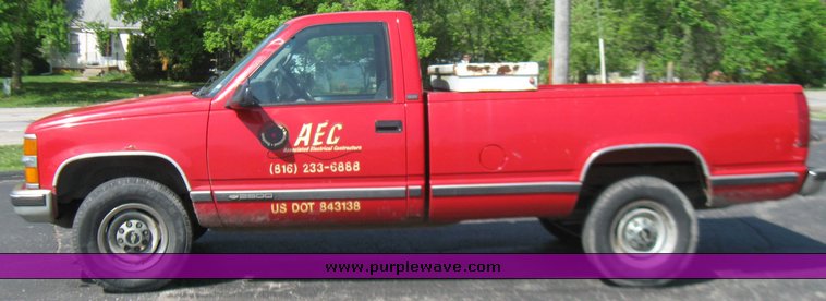 image for item 2193 1995 Chevrolet C2500 pickup