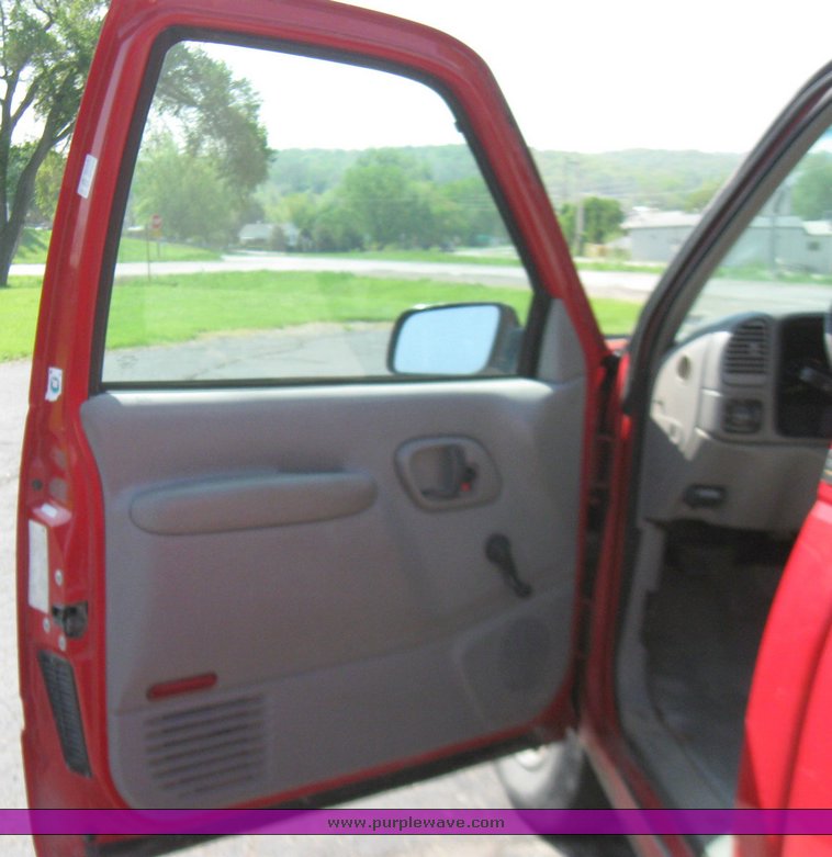 image for item 2193 1995 Chevrolet C2500 pickup