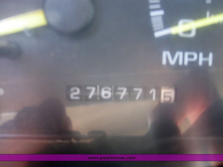 image for item 2193 1995 Chevrolet C2500 pickup