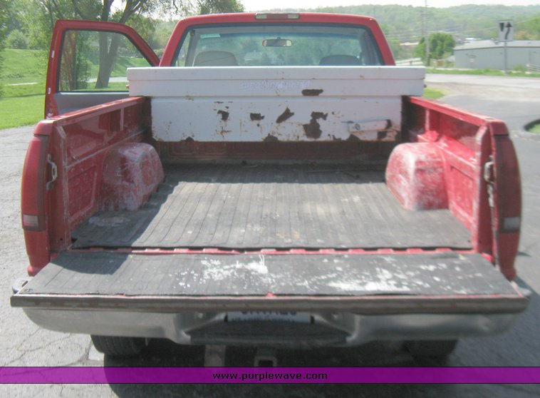 image for item 2193 1995 Chevrolet C2500 pickup