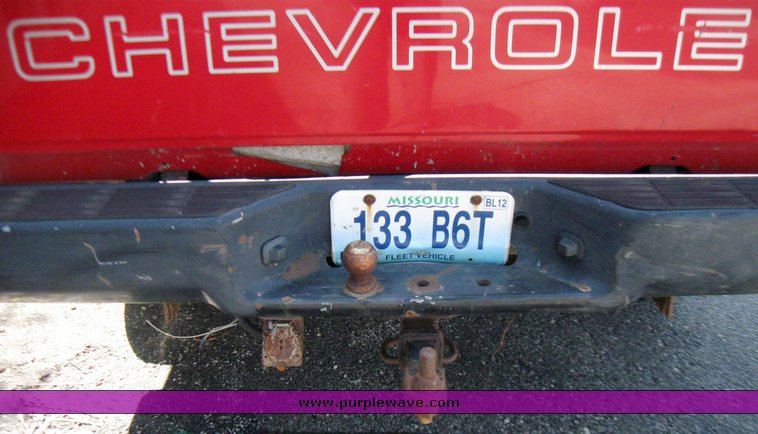 image for item 2201 1995 Chevrolet C2500 pickup