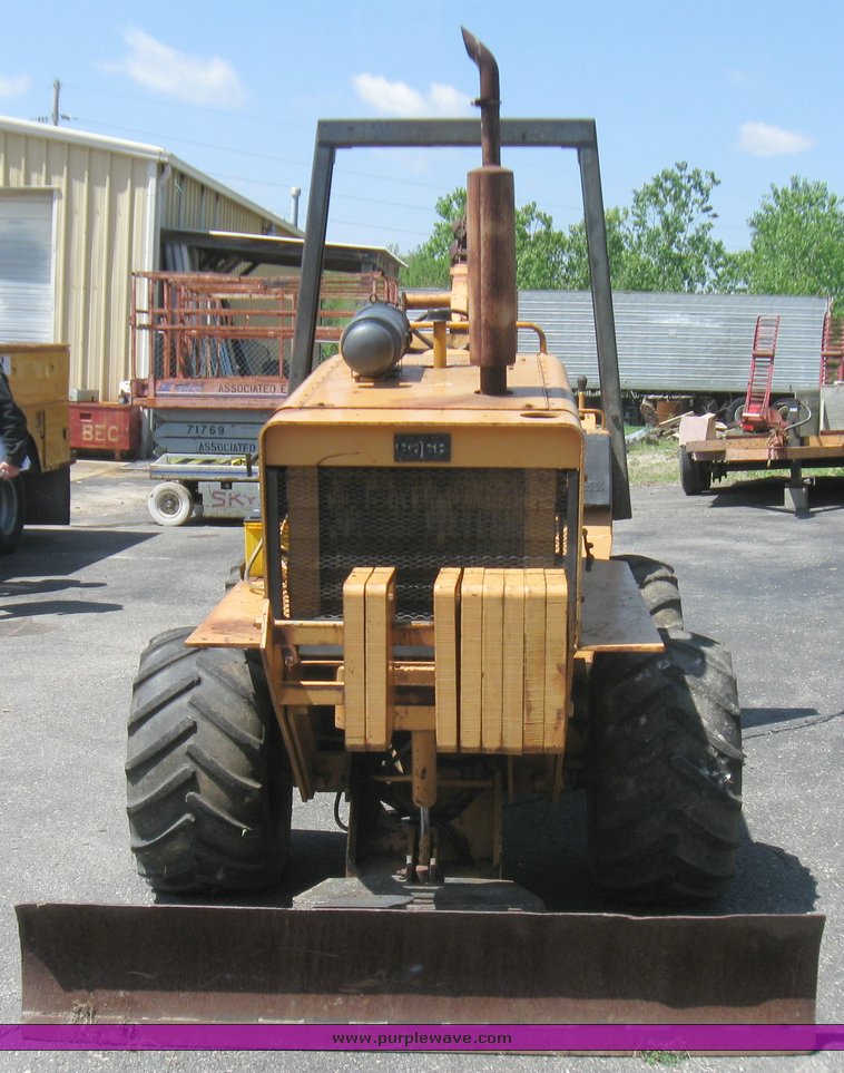 image for item 2203 1989 Case DH5 trencher