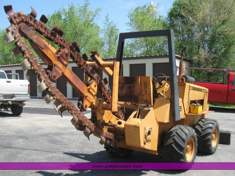 image for item 2203 1989 Case DH5 trencher