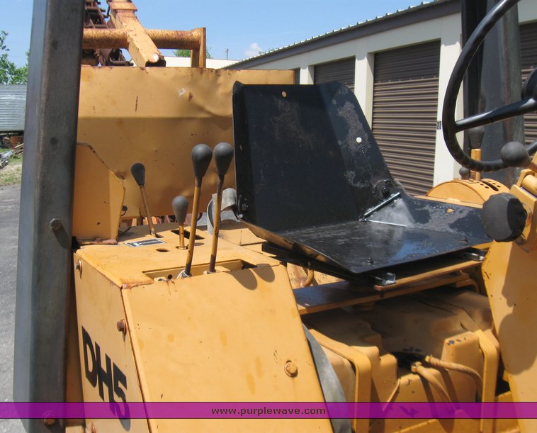 image for item 2203 1989 Case DH5 trencher