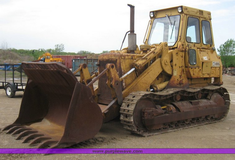 image for item 2360 Caterpillar 977L crawler loader