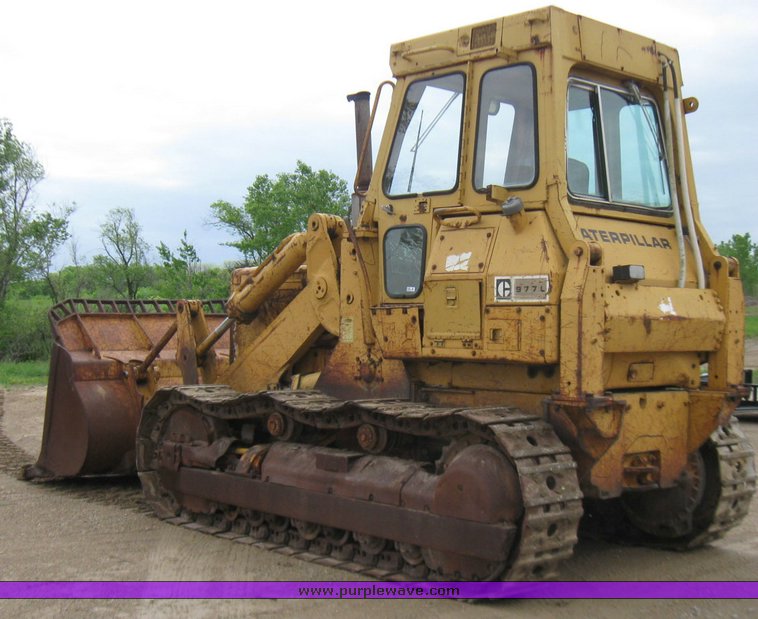 image for item 2360 Caterpillar 977L crawler loader