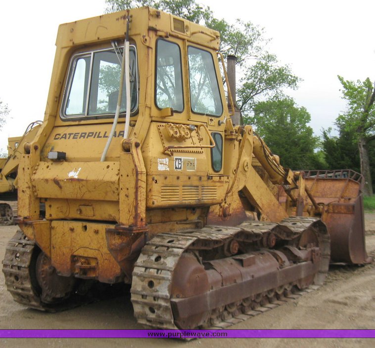image for item 2360 Caterpillar 977L crawler loader