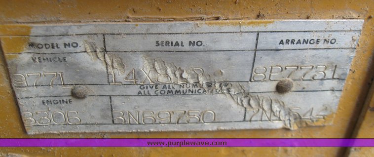 image for item 2360 Caterpillar 977L crawler loader