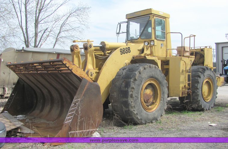 image for item 3141 1984 Caterpillar 988B wheel loader