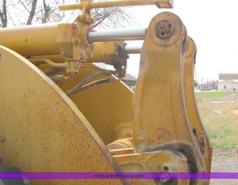 image for item 3141 1984 Caterpillar 988B wheel loader