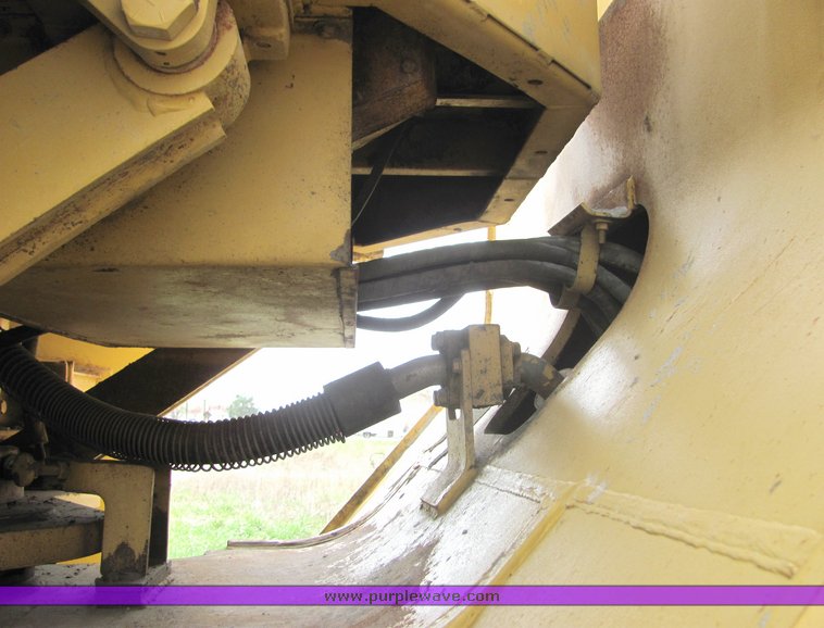 image for item 3141 1984 Caterpillar 988B wheel loader