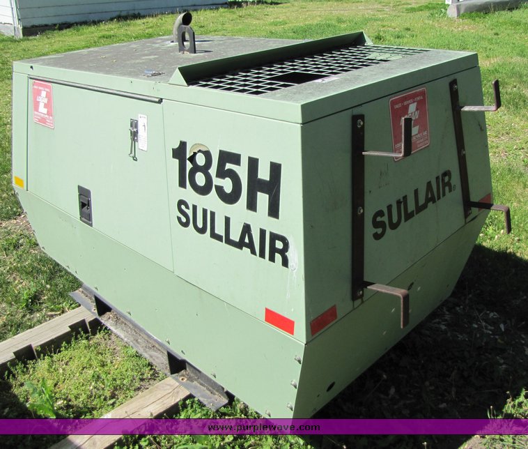 image for item 3229 Sullair 185H air compressor on skids