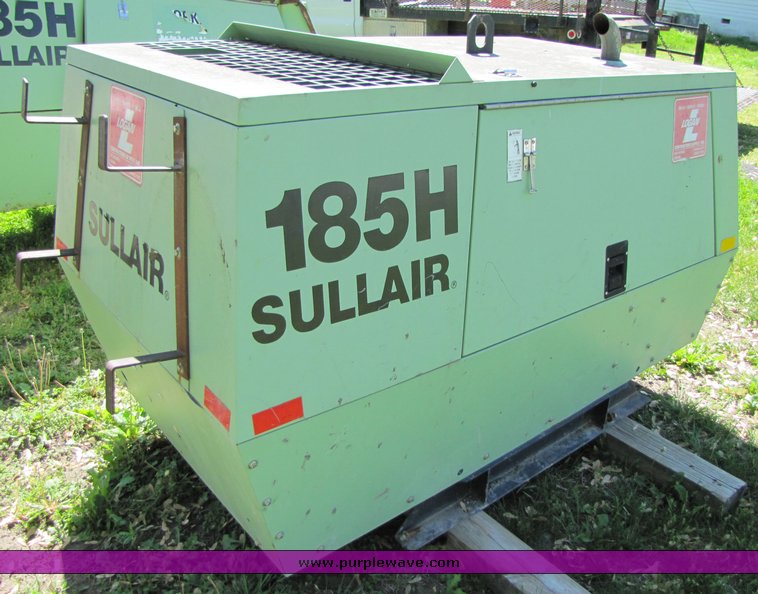 image for item 3229 Sullair 185H air compressor on skids