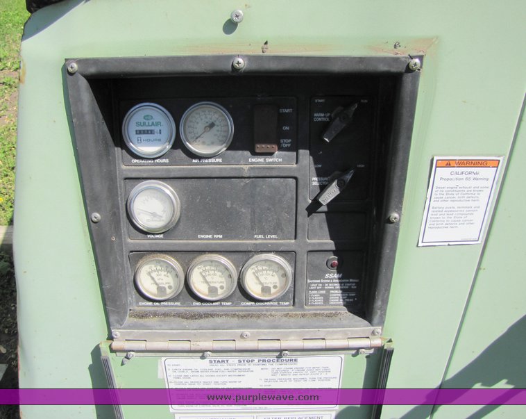 image for item 3230 Sullair 185H air compressor on trailer