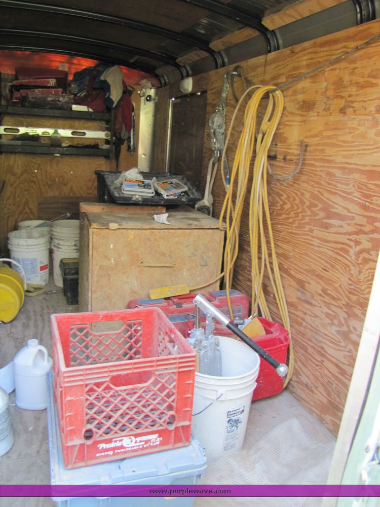 image for item 3241 2001 Doolittle enclosed trailer