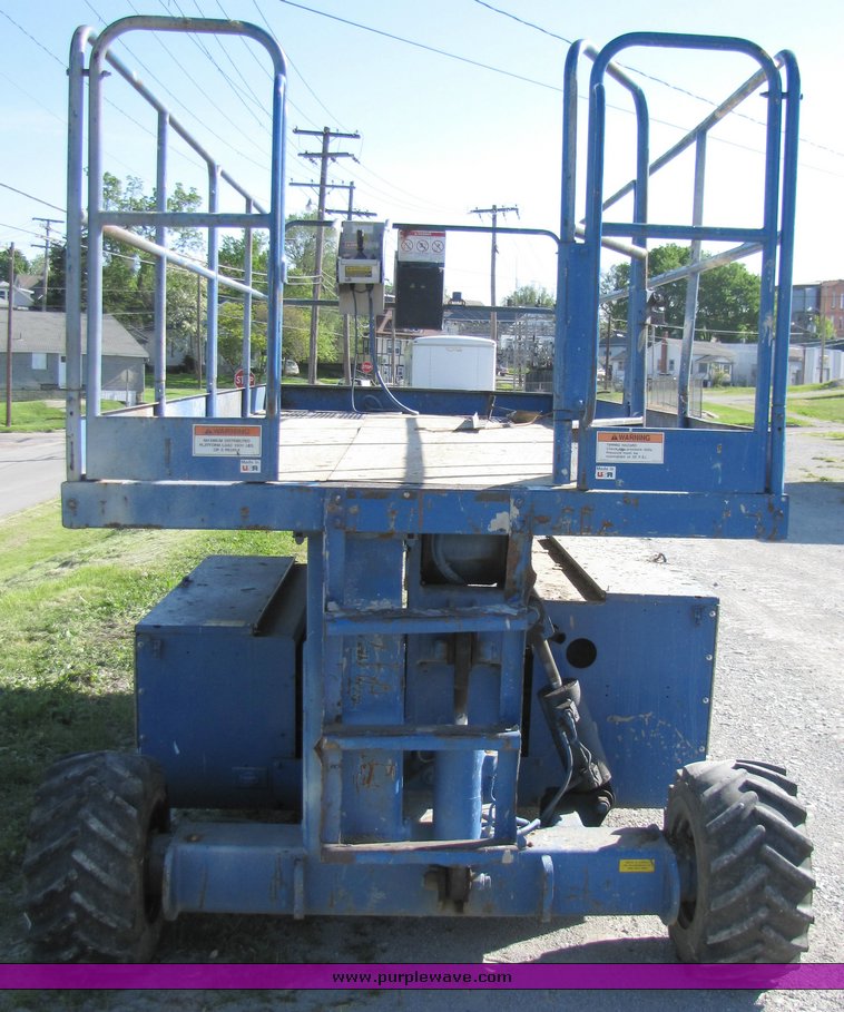 image for item 3244 Up Right SL30SL scissor lift