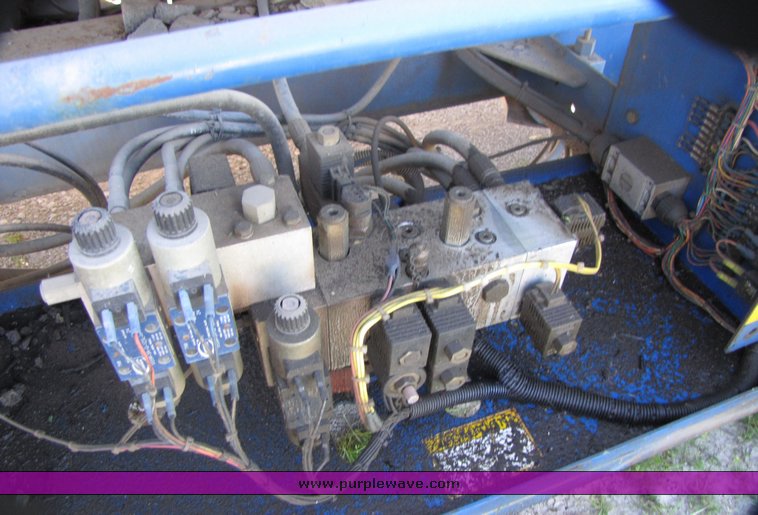 image for item 3244 Up Right SL30SL scissor lift