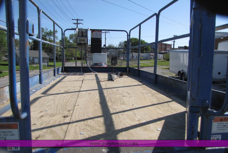 image for item 3244 Up Right SL30SL scissor lift