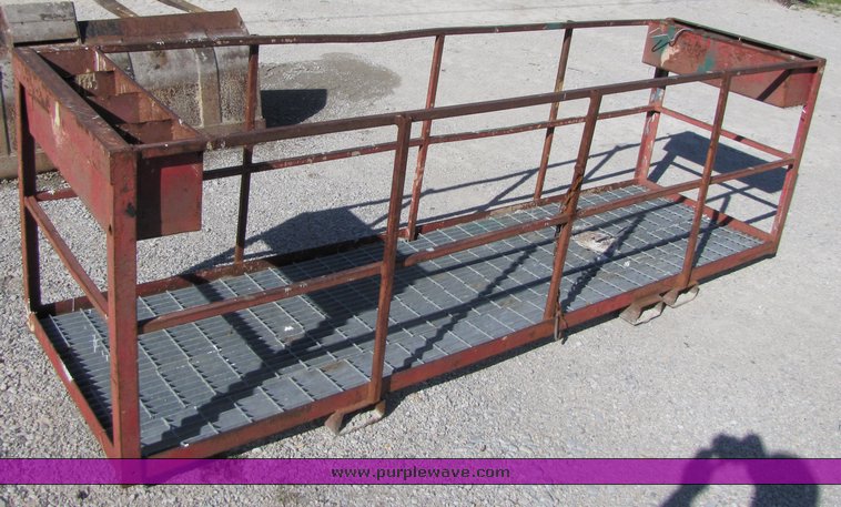 image for item 3245 10' telehandler basket