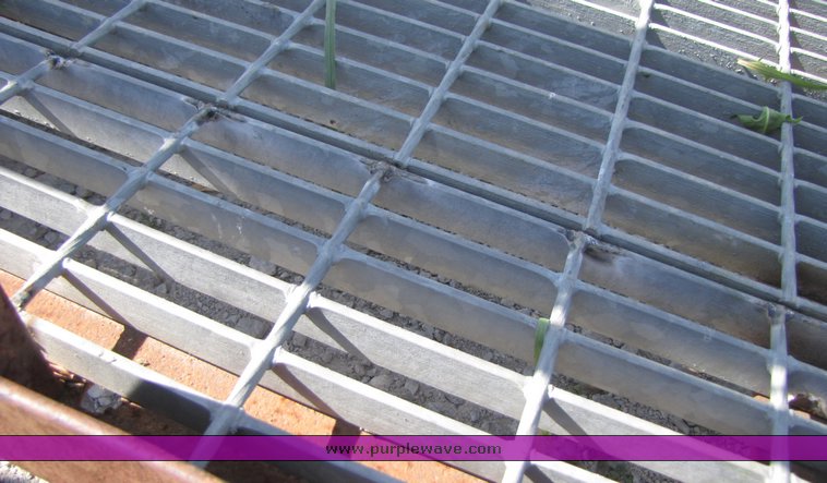 image for item 3254 16' telehandler basket