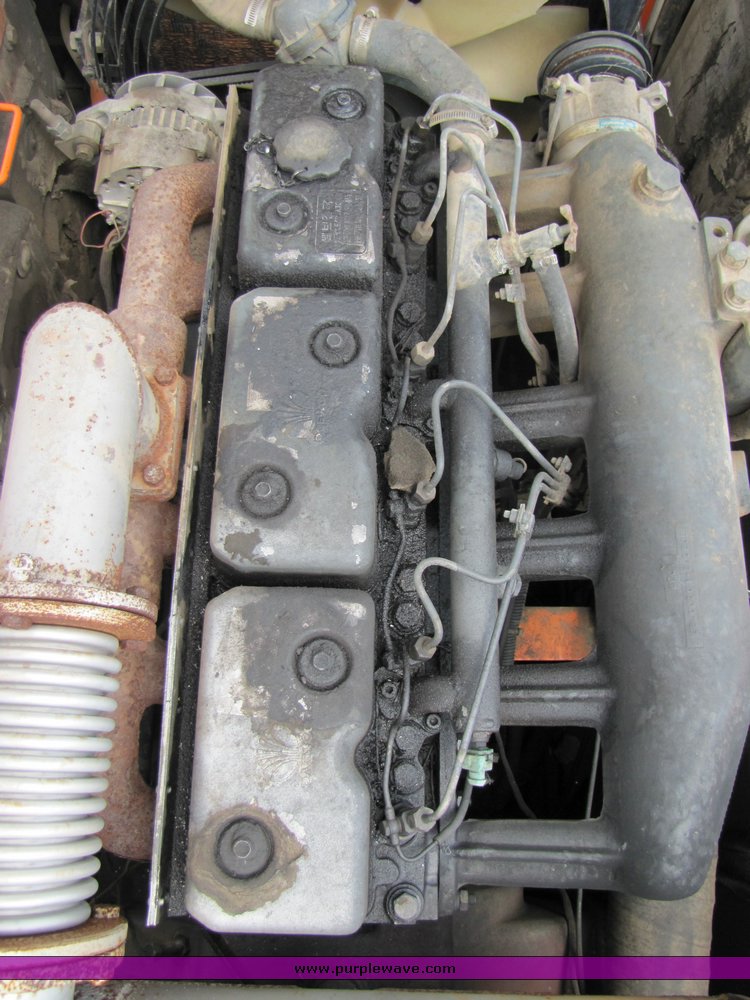 image for item 3270 1995 Daewoo 220 LC III Excavator