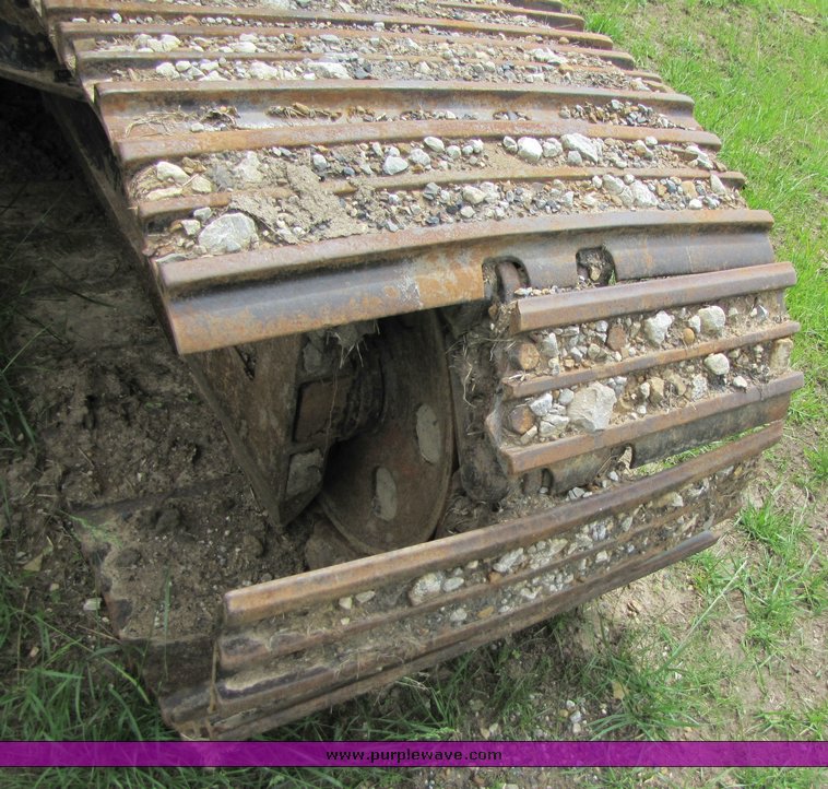 image for item 3270 1995 Daewoo 220 LC III Excavator