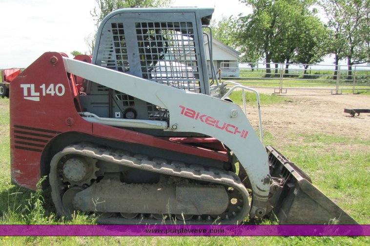 image for item 3271 2006 Takeuchi TL-140 skid steer